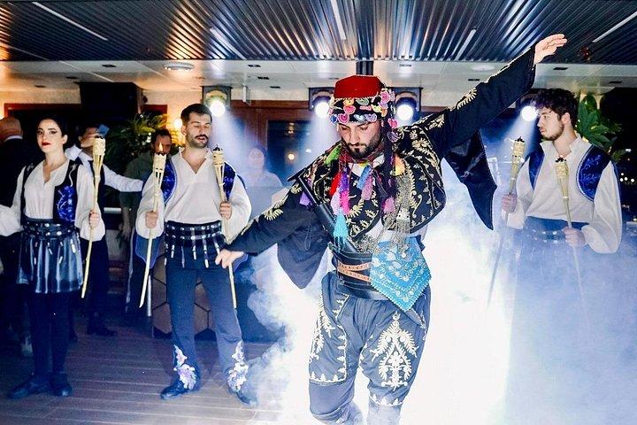 Istanbul Bosphorus Dinner Cruise Show (Private Table) with Pickup