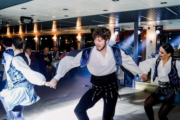 Istanbul Bosphorus Dinner Cruise Show (Private Table) with Pickup