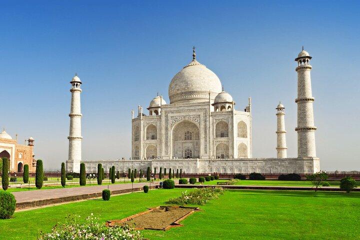 Taj Mahal Agra Fort and Fatehpur Sikri Guided City Tour