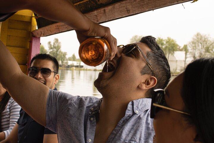 Xochimilco FiestaTentación Boat +18 con Open Bar e Tacos