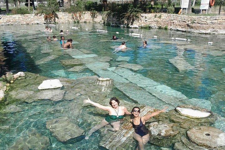 6 Days Turkey Tour: Istanbul, Pamukkale, Ephesus and Cappadocia