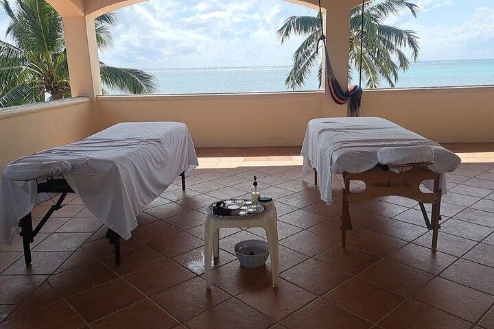 Listo para ser mimado del masaje relajante en San Pedro