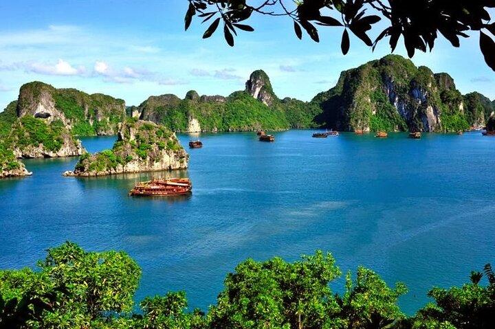 Oplev Halong Bay 3 dage med naturskønne krydstogt fra Hanoi