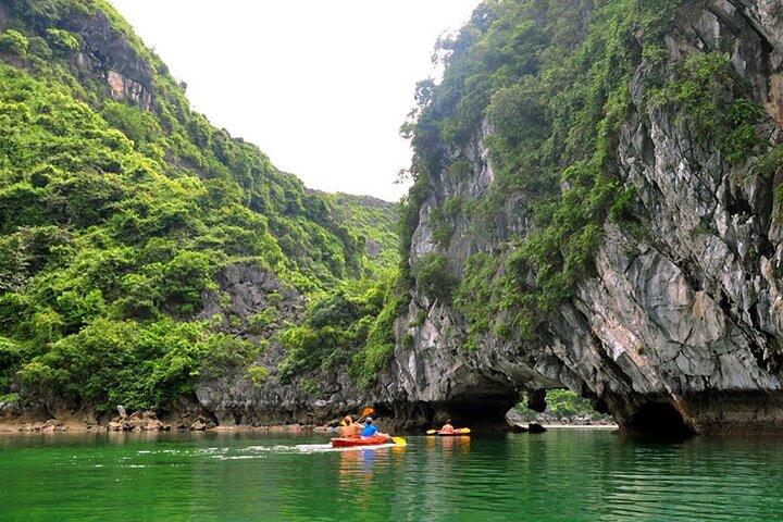 Oplev Halong Bay 3 dage med naturskønne krydstogt fra Hanoi
