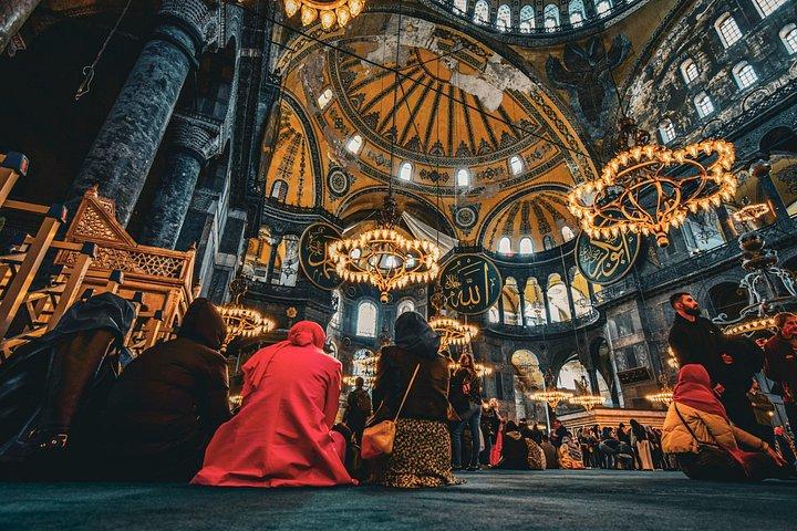 8-Day Wonders of Turkey: Istanbul, Cappadocia, Pamukkale, Ephesus