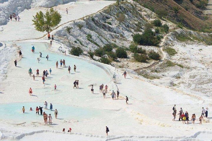 8-Day Wonders of Turkey: Istanbul, Cappadocia, Pamukkale, Ephesus
