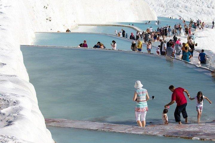 8-Day Wonders of Turkey: Istanbul, Cappadocia, Pamukkale, Ephesus