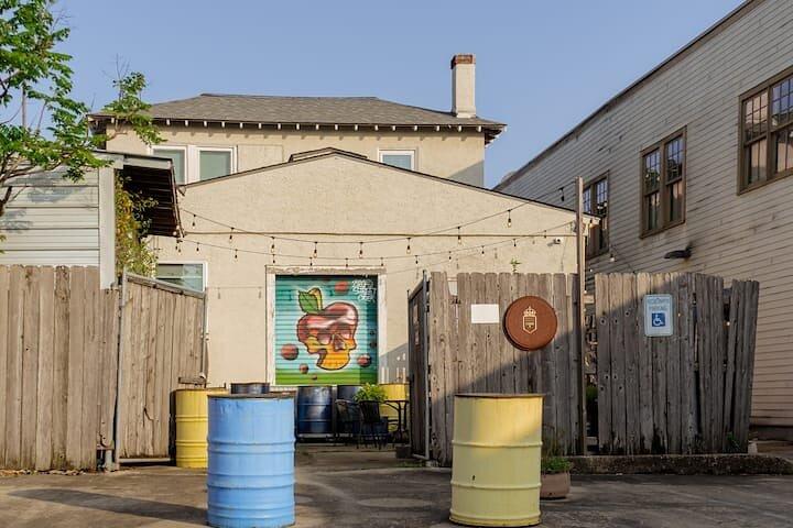 Craft Cider & Mead Tasting i New Orleans (45 minutter)