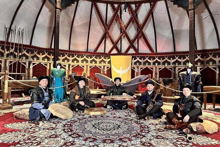 イスタンブール・エルトゥグルルとオスマン・ガジの映画セットツアーより