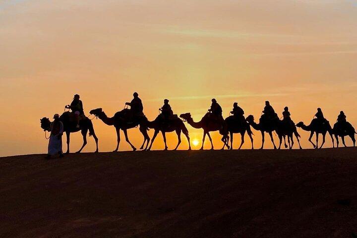 Från Marrakech: Sunset Camel Ride i Agafay Desert