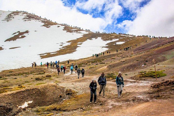 Rainbow Mountain Full Day Hike from Cusco with Local Guide