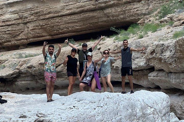 Wadi Shab and sinkhole with local guide