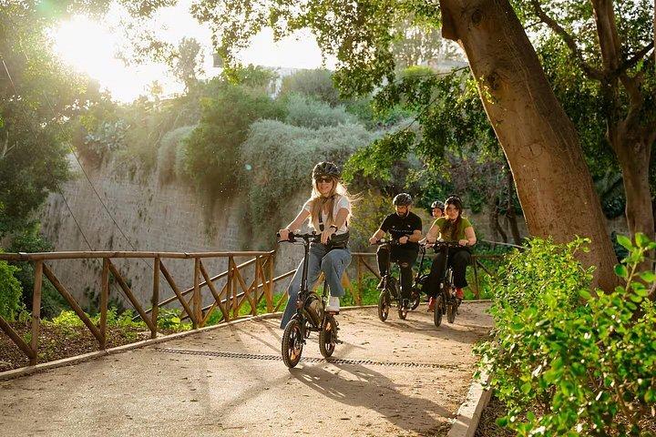 イラクリオンEバイクフードツアー–クレタ島の味を発見