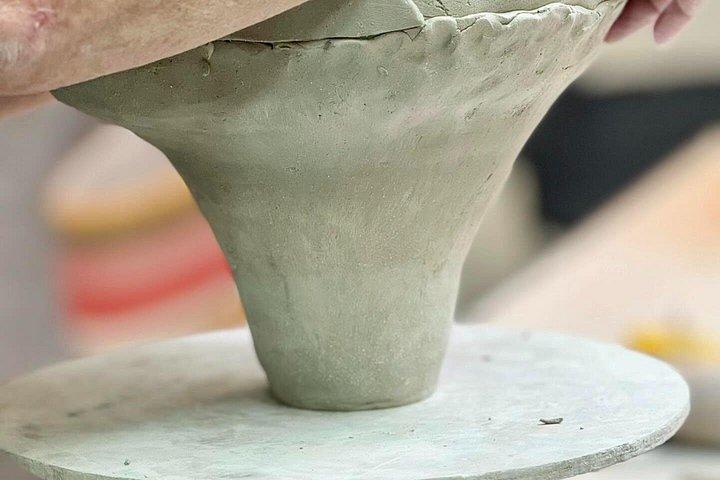 エギナ セラミックス クラス - この芸術の魔法を学び、インスピレーションを得て創造しましょう!