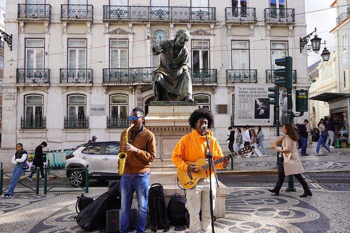 Walk Lisbon Like a Local: バイロアルト&ダウンタウン・エクスペリエンス