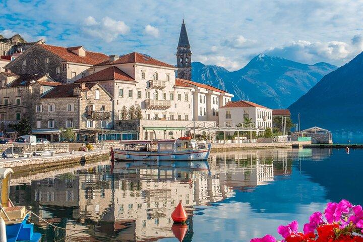 Hoteller i nærheden af Kotor Relaxing 1.5H Tour Old Town Perast & Lady of the Rock