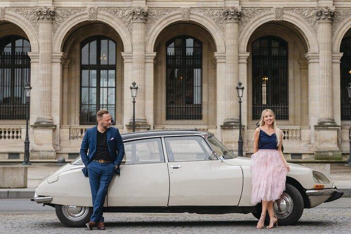 Paris Highlights an Bord eines französischen Oldtimers