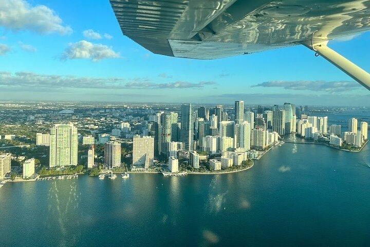 Miami Downtown Airplane Tour with Free drinks