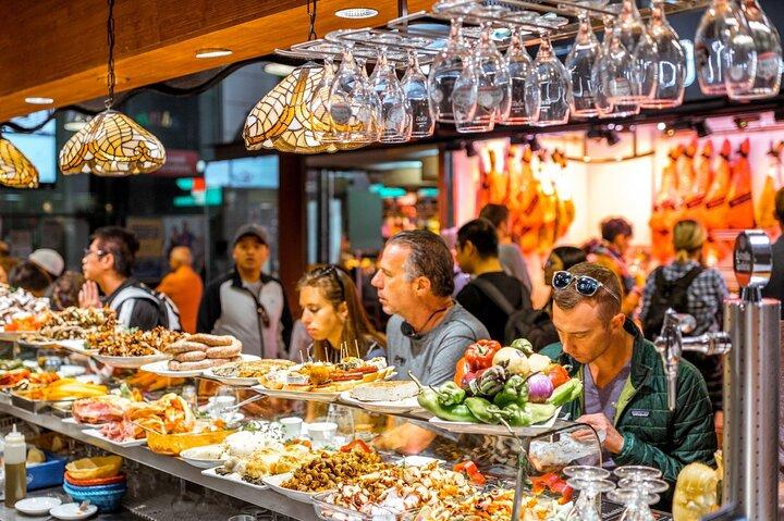 Tour delle tapas di Barcellona con un buongustaio locale: Personalizzato & privato