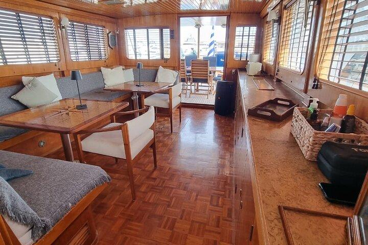 3島を巡るオールインクルーシブ日帰りクルーズ