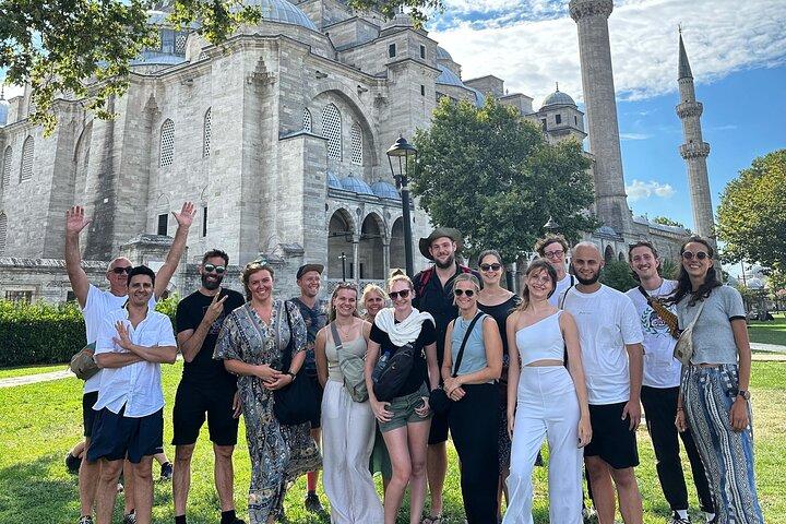 Excursão alternativa a pé; vida diária, costumes, histórias