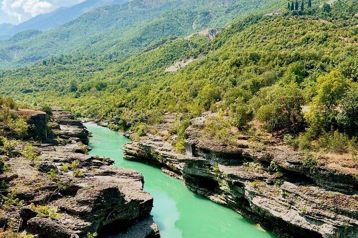 Visite privée : Permis et Rafting à Vjosa River