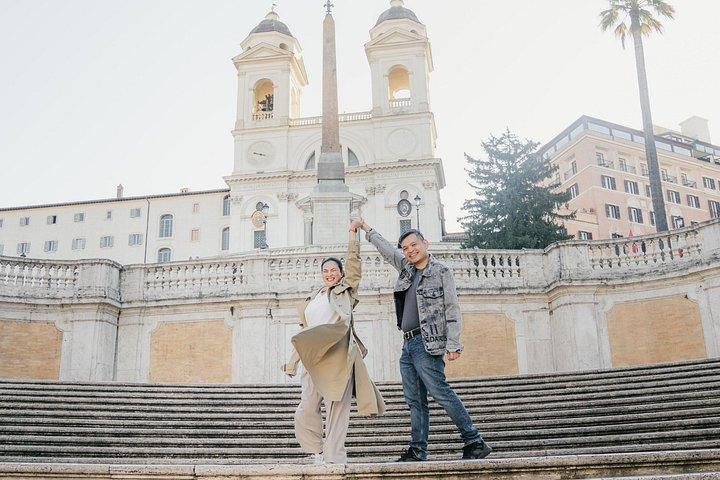 Iconic Photo Shoot Tour in Rome with Professional Photographer