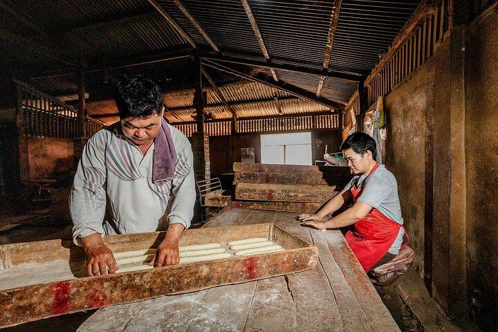 15種類以上のテイスティングが楽しめるPrabang Plates Food Tour
