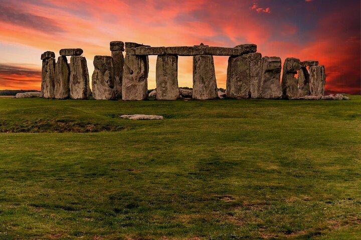 Privater Tagesausflug von London nach Stonehenge und Bath