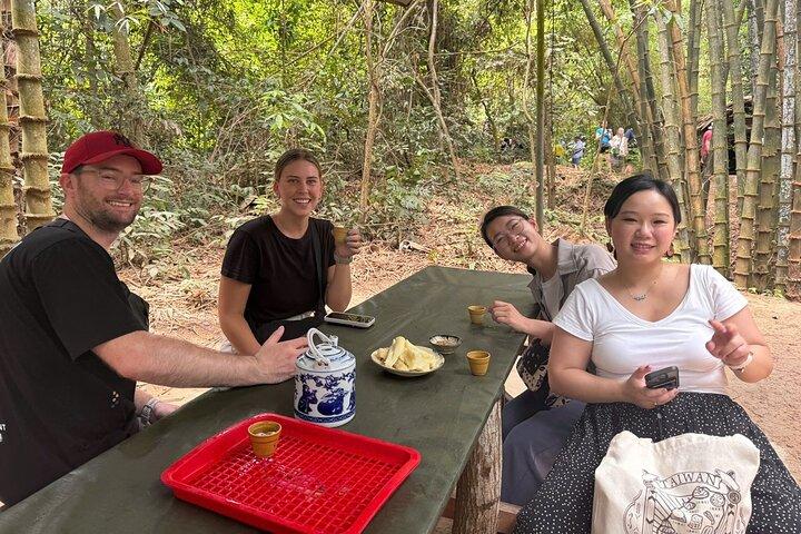 Desde Ho Chi Minh : Tour de historia de medio día por los túneles de Cu Chi con guía