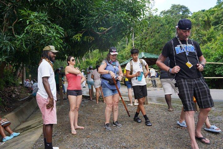 Tour por la isla Roatán VIP en Honduras
