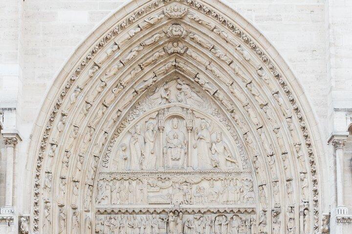Notre Dame buiten rondleiding voor kinderen