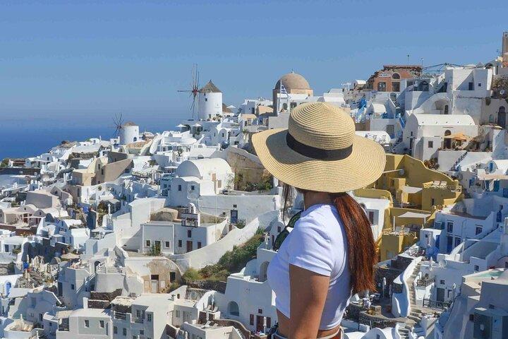 Santorini destaca tour en grupo pequeño con opción de cata de vinos