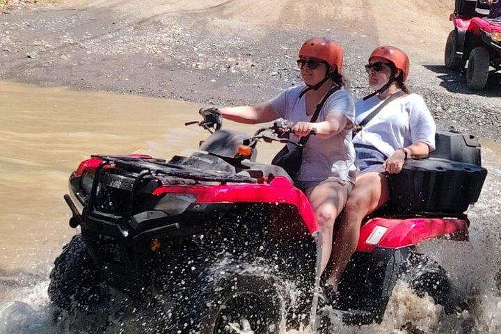 3 ore Flamingo Beach ATV Tour