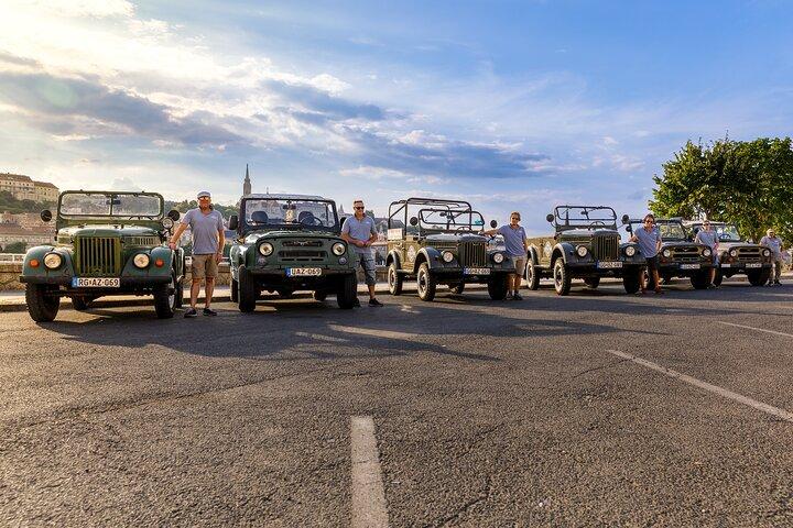 ビンテージロシアジープで行くブダペストプライベートシティツアー