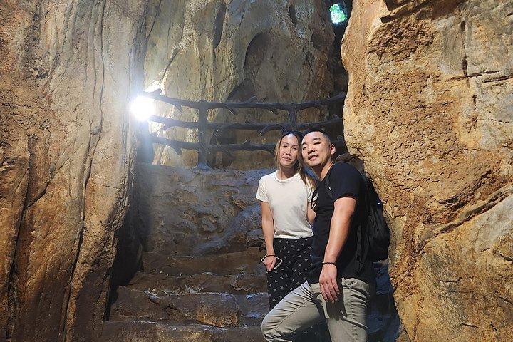 大理石の山と龍の橋と仏様への素敵な巡礼