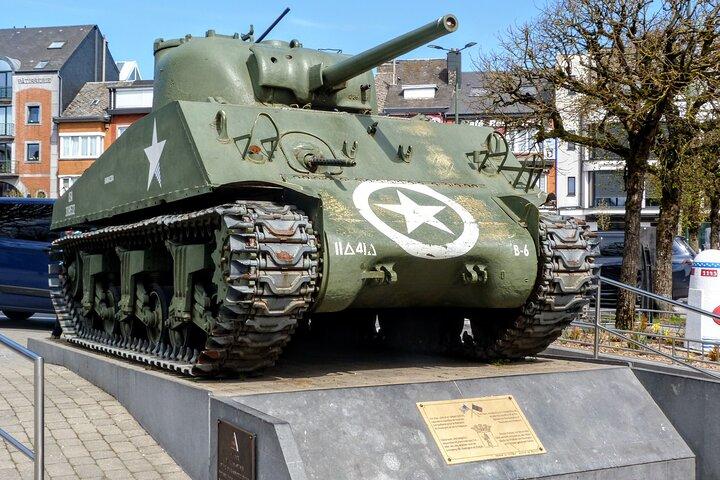 私設バストーニュ戦争博物館、戦場と兵舎ツアー