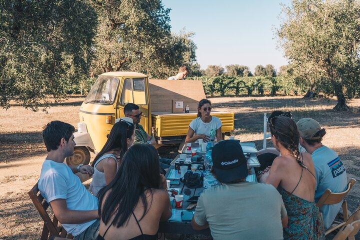 Puglia Olijfolieproeverij & Aperitivo in een historische Masseria