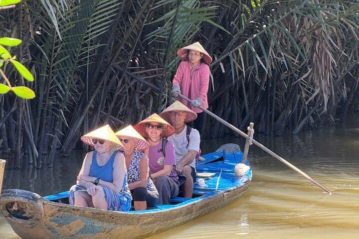 Scoperta del Delta del Mekong: giro in barca, isole e vita locale autentica