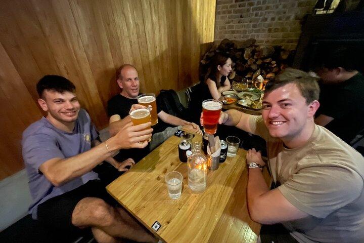 Tipsy Travel: Chengdu aften mad og bar crawl med lokal guide