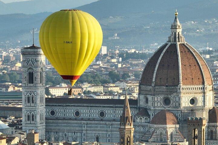 Luchtballonvlucht boven Florence