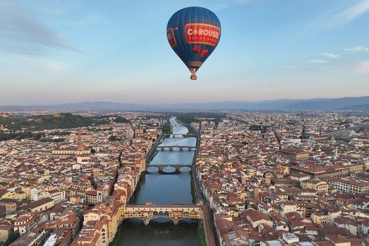 Luchtballonvlucht boven Florence