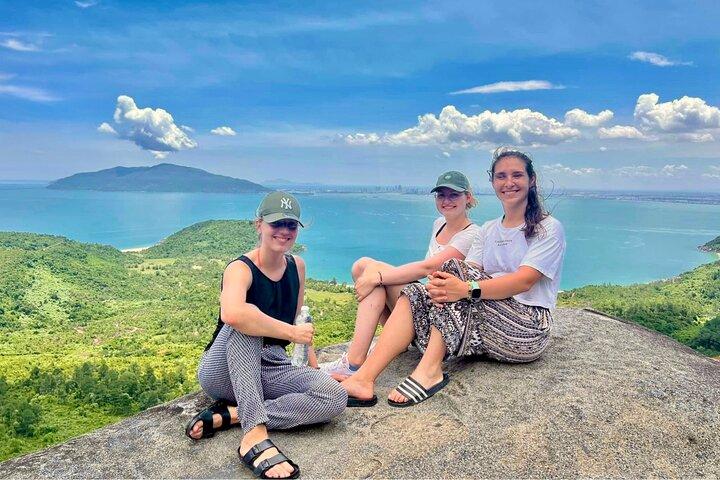 Tour guidato in autobus da Hue a Hoi An / Da Nang con fermate turistiche