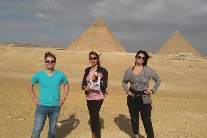 Excursion en bus d'une journée à Gizeh et Saqqara