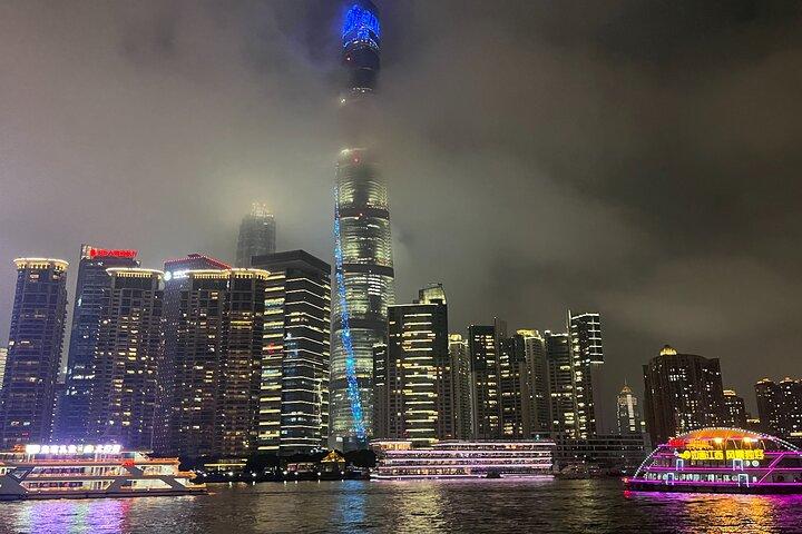 黄浦江の上海夜河クルーズ