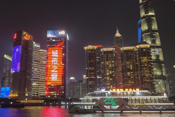 Shanghai Night River Cruise no Rio Huangpu