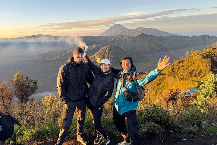 Desde Yogyakarta: Bromo Sunrise & Volcán Ijen con descenso a Bali