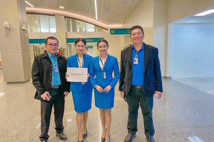 Inmigración guiada por vía rápida desde aeronaves hasta llegadas – Bangkok