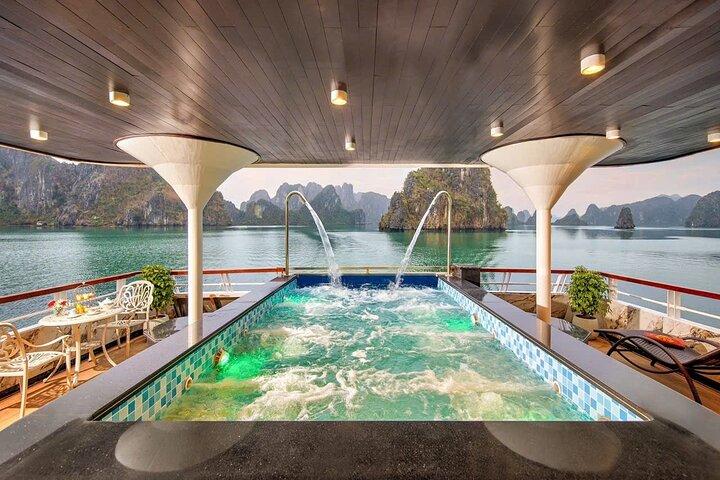 Premium Halong Bay Day Trip por cruzeiro de 5 estrelas a partir do porto