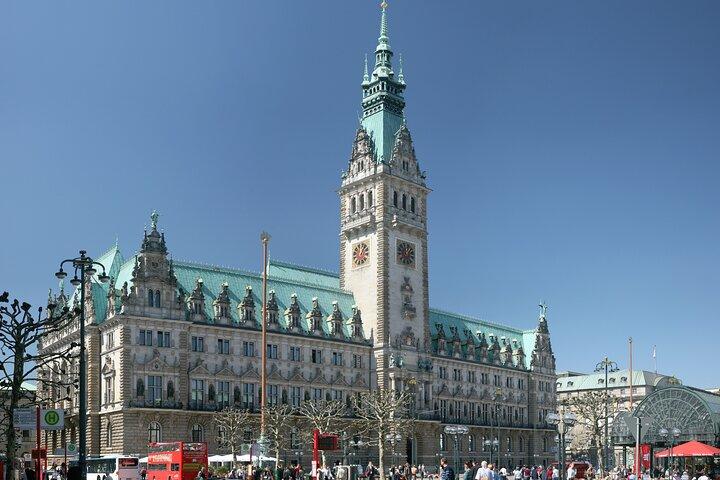 Hamburg Highlights : Ein Spaziergang durch Geschichte, Krieg & Wunder